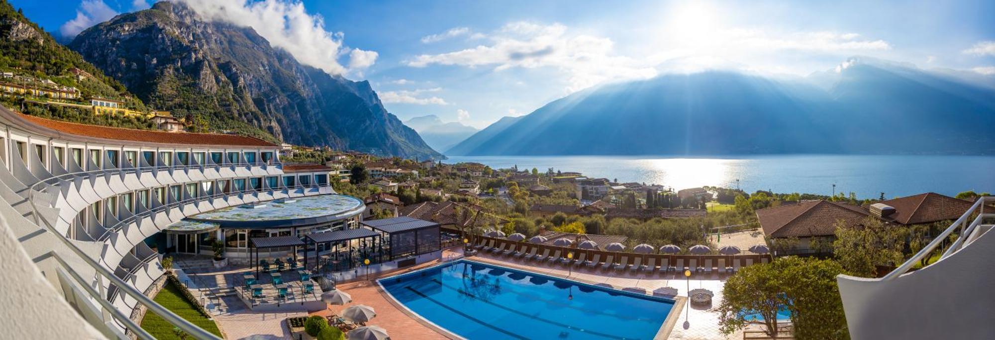 Aria Life Hotel 4*